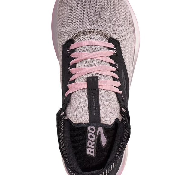 brooks size 9
Women's Ricochet LE Running Sneakers - Picture 3 of 6